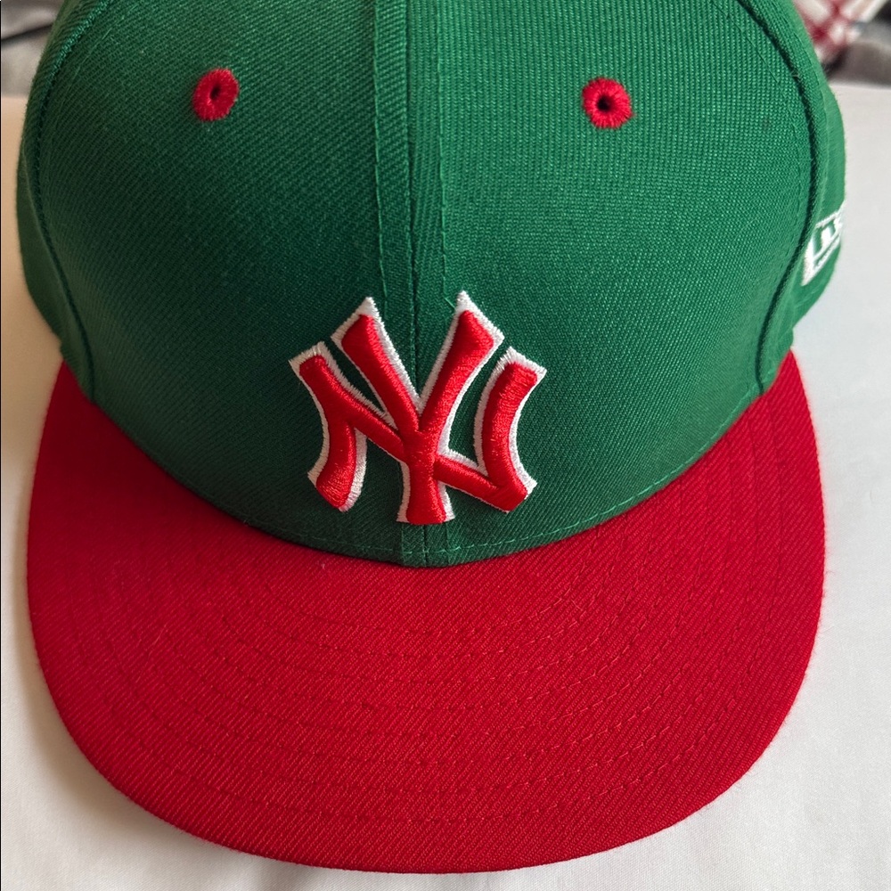New Era New York Yankees Green and Red Baseball Hat